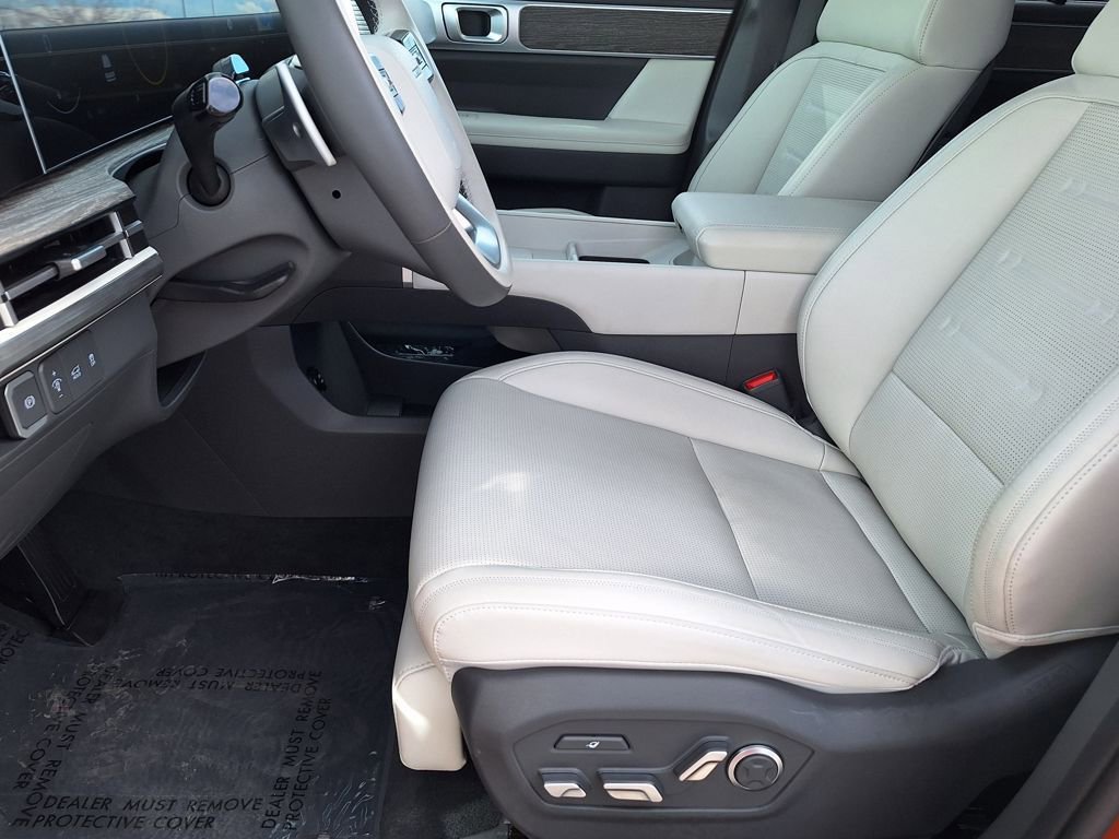 New 2025 Hyundai Santa Fe Calligraphy AWD/4WD image 11