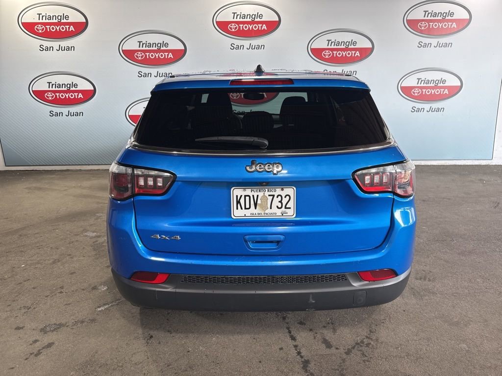 Used 2023 Jeep Compass Sport image 5