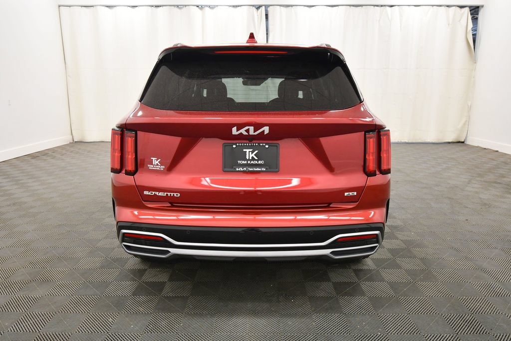Certified 2023 Kia Sorento SX AWD/4WD image 6