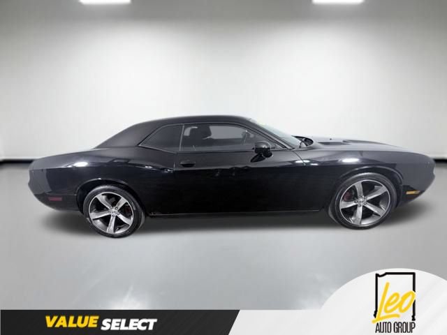 Used 2013 Dodge Challenger SXT RWD image 5