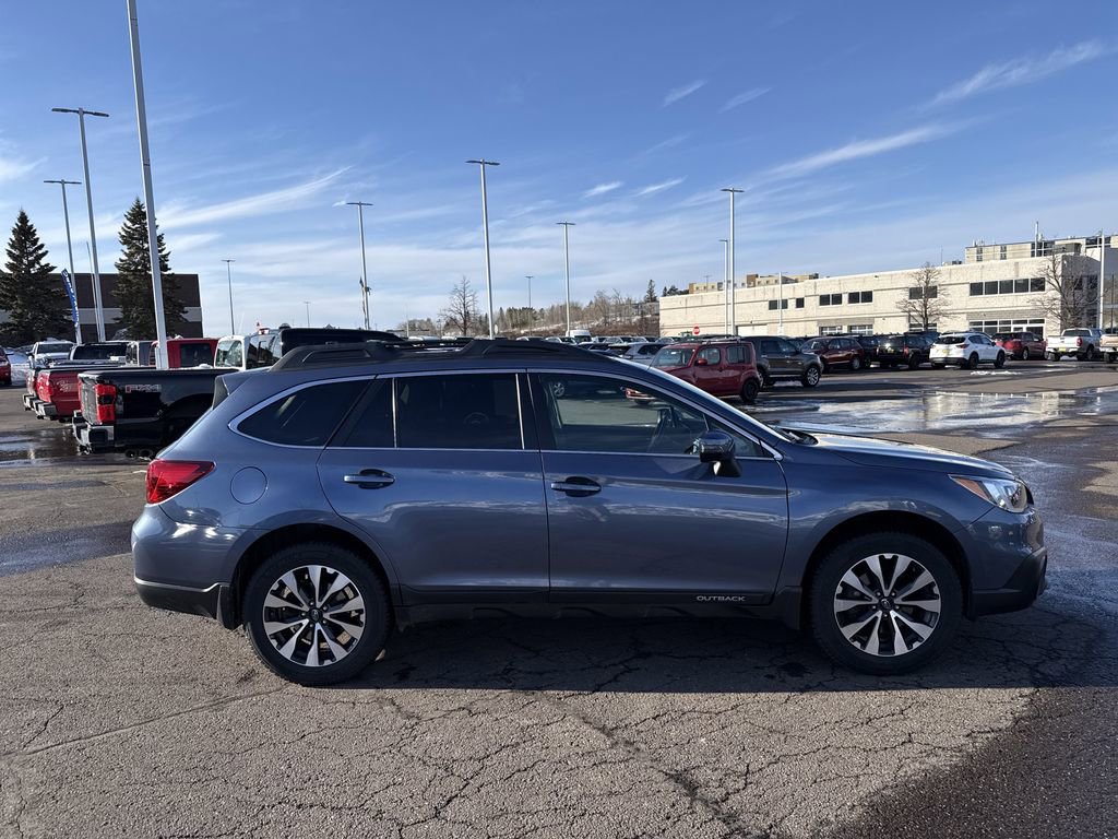 Used 2016 Subaru Outback 2.5i Limited image 5
