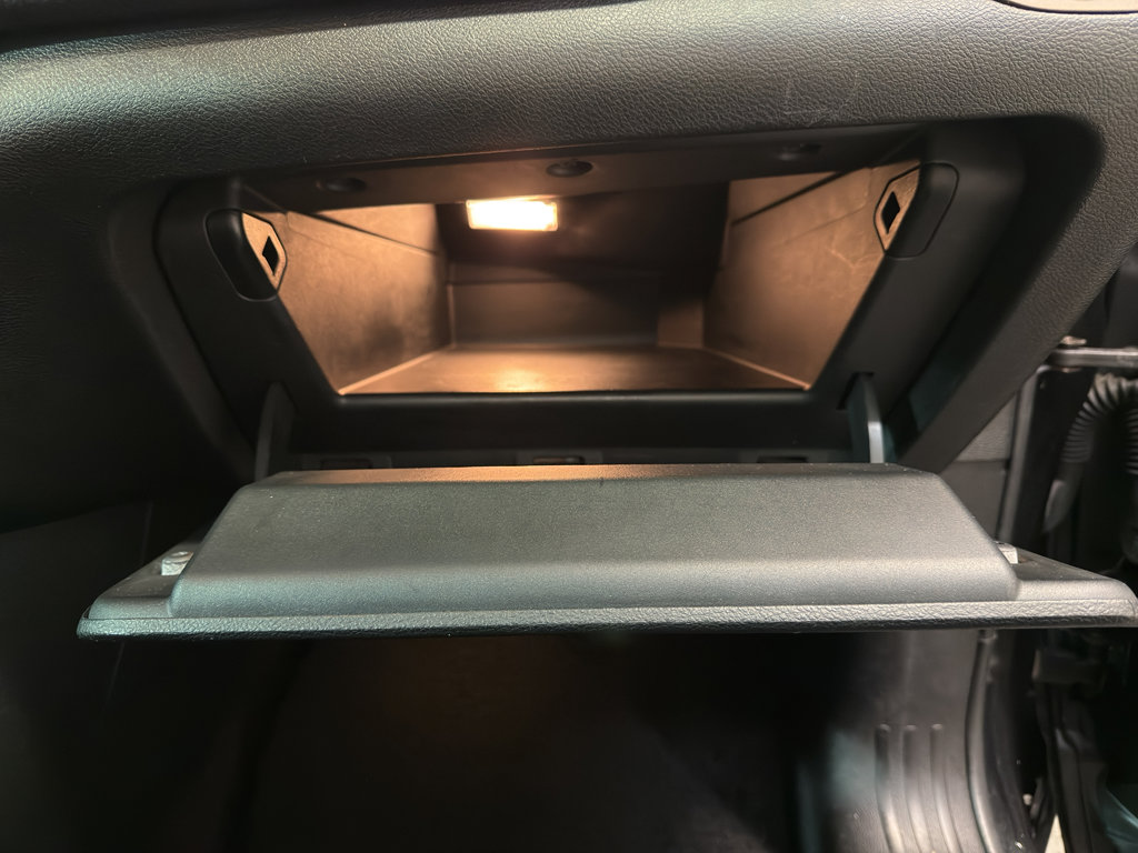 Used 2015 Jeep Cherokee Limited image 25