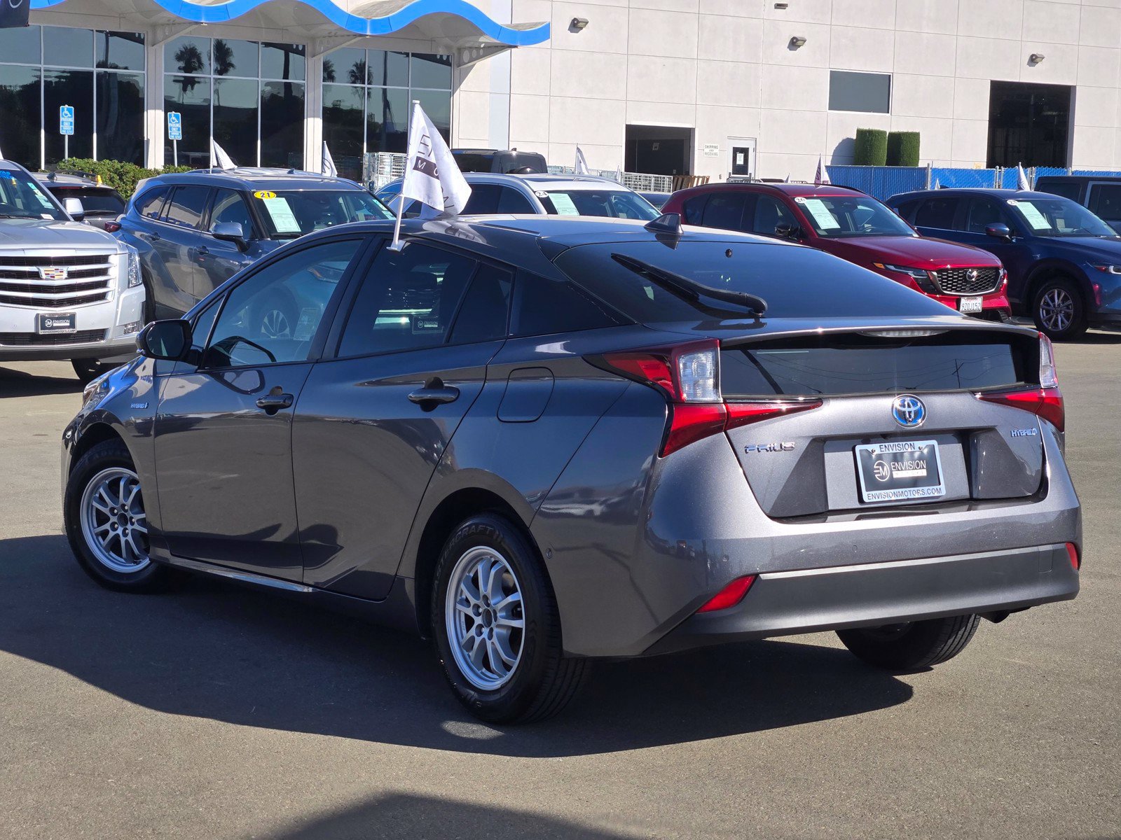 Used 2019 Toyota Prius LE FWD image 5