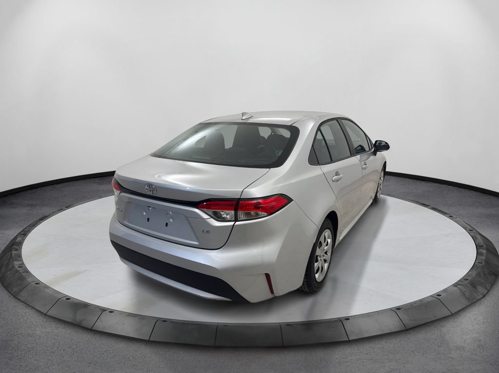 Used 2022 Toyota Corolla LE FWD image 5
