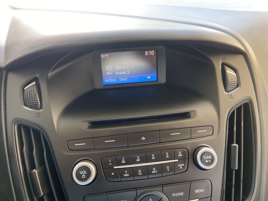 Used 2017 Ford Focus SE FWD image 23