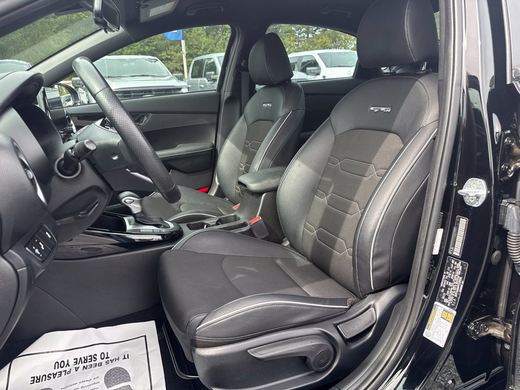 Used 2023 Kia Forte GT-Line w/ GT-Line Technology Package FWD image 10
