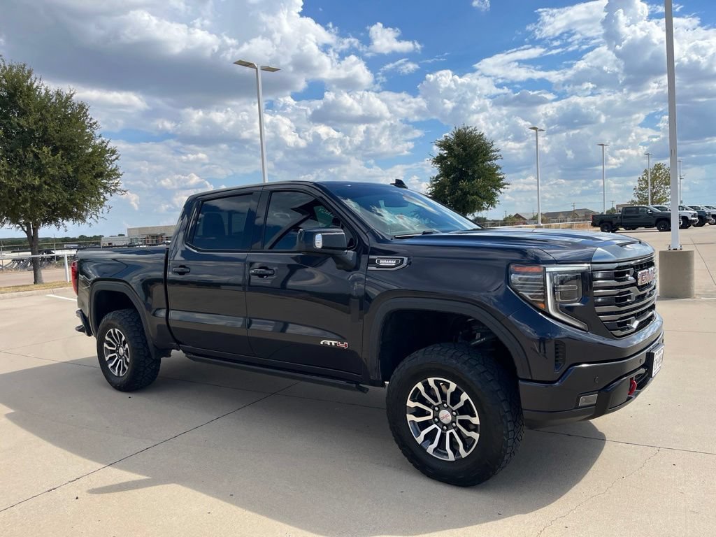 Used 2023 GMC Sierra 1500 AT4 w/ AT4 Premium Package AWD/4WD image 7