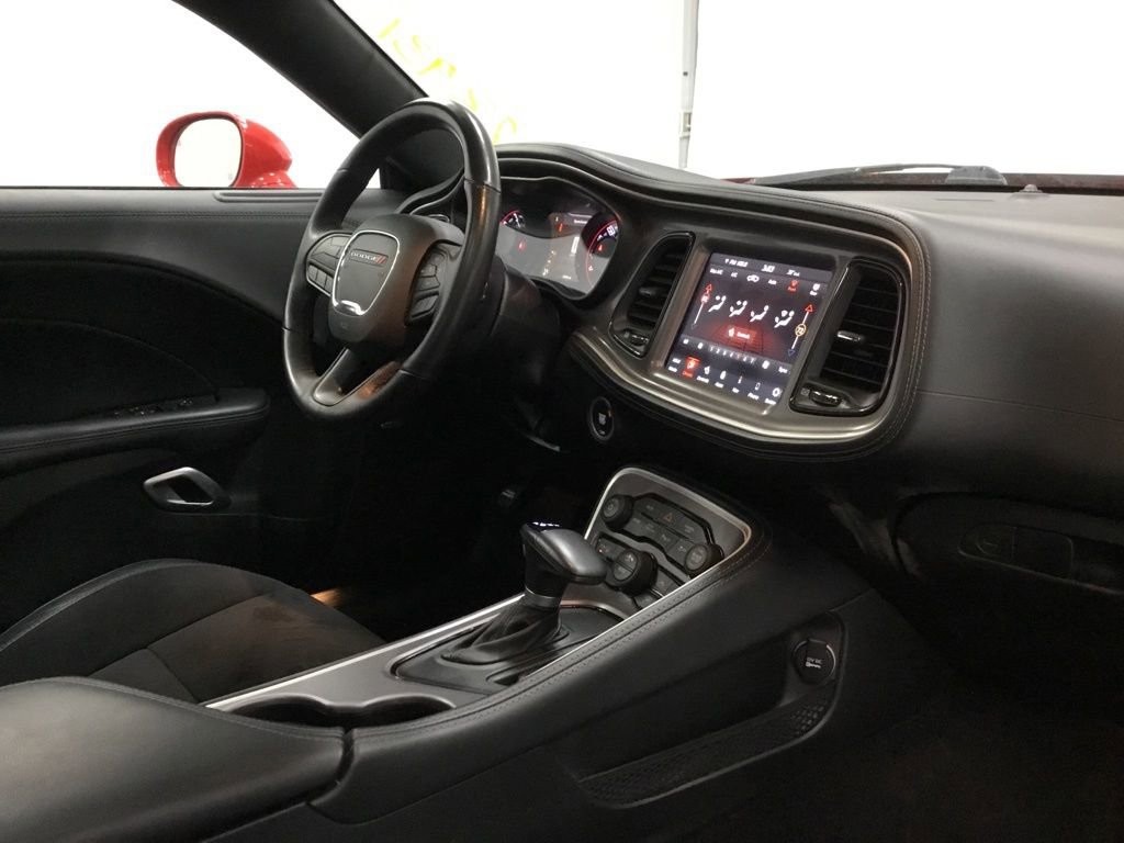 Used 2022 Dodge Challenger R/T w/ Plus Package image 17