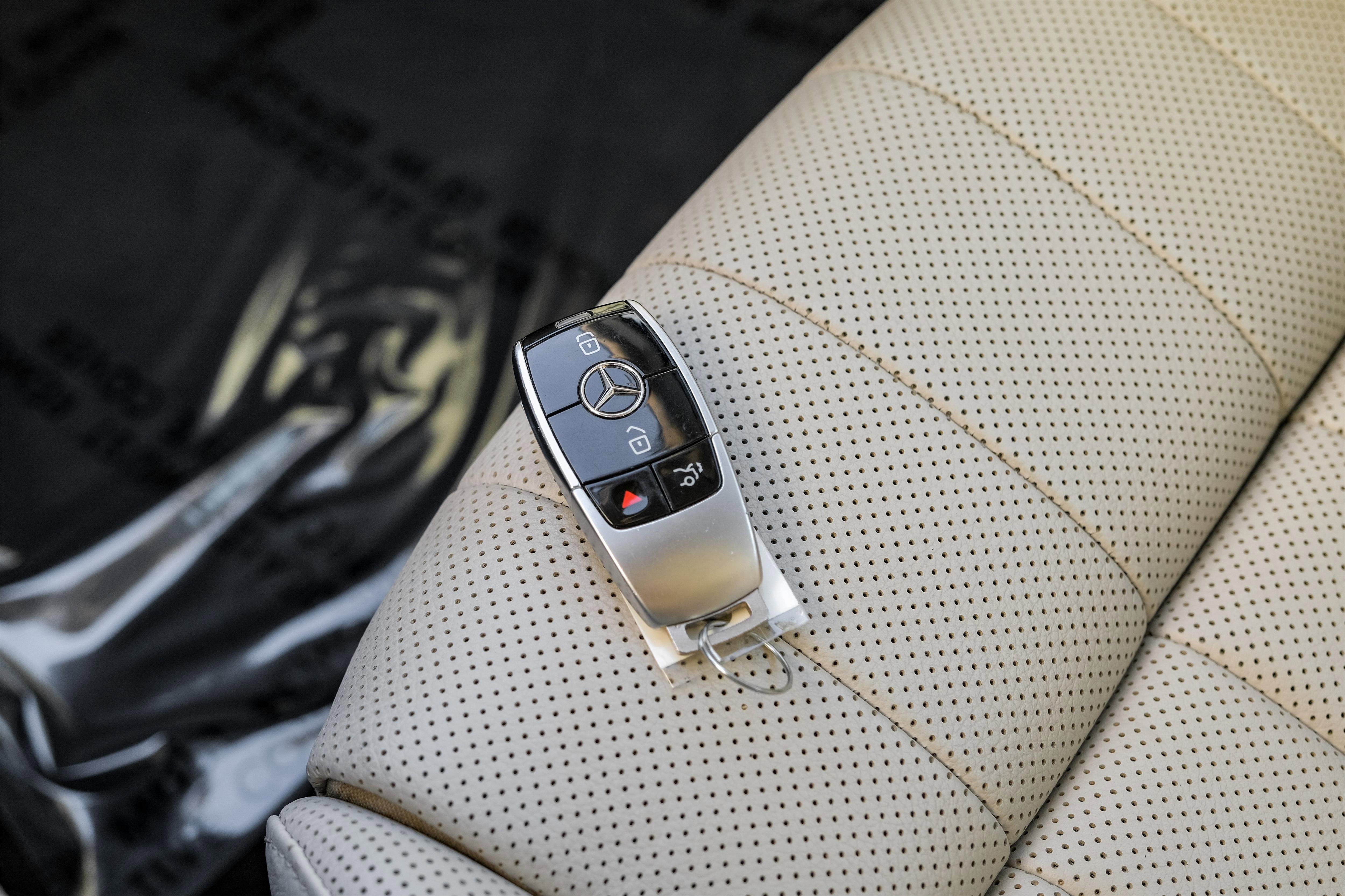 Used 2019 Mercedes-Benz E 450 Coupe w/ AMG Line Package image 47