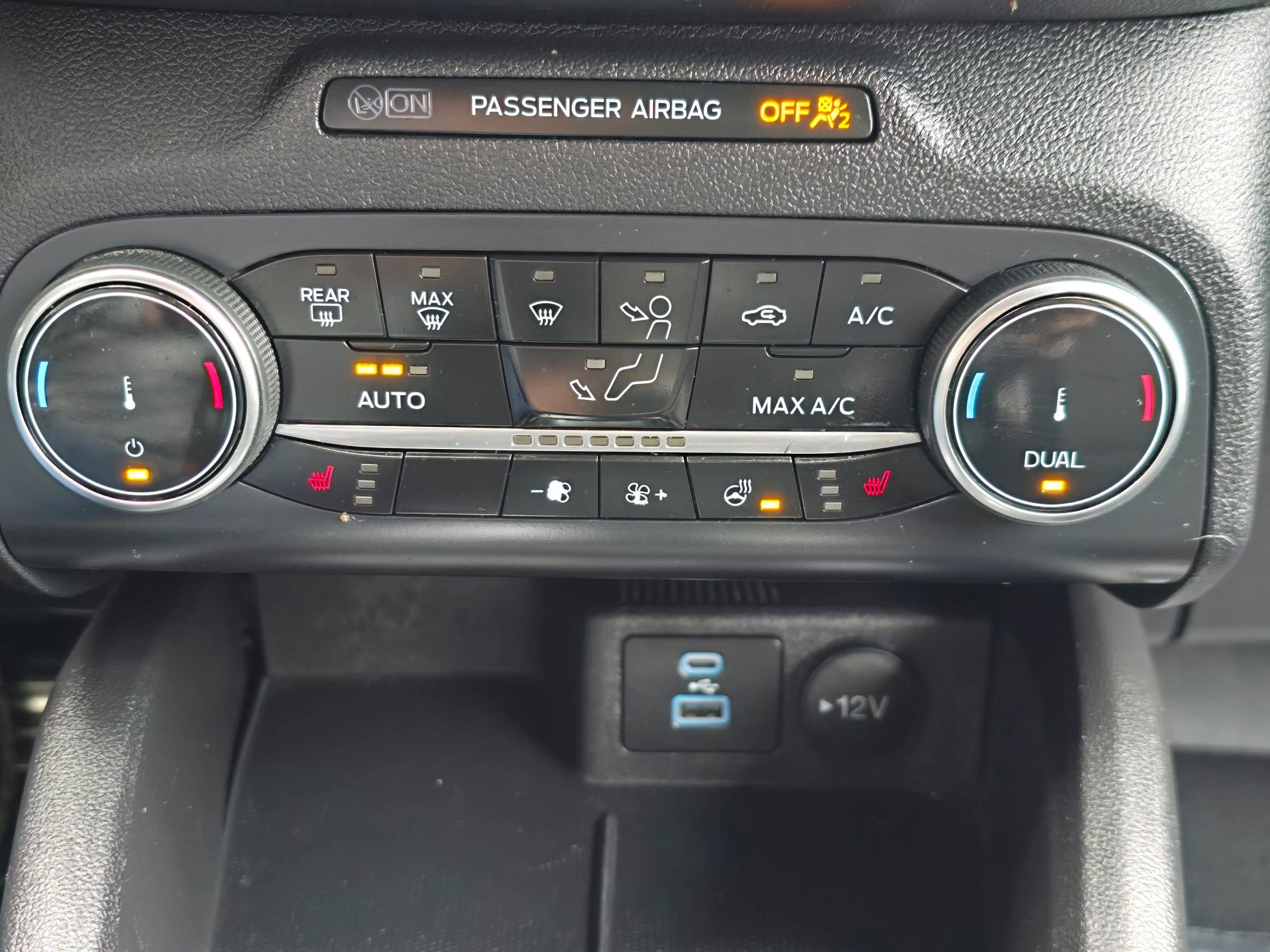 Used 2023 Ford Escape ST-Line image 24