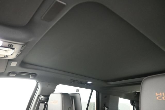 New 2026 Chevrolet Tahoe High Country AWD/4WD image 22