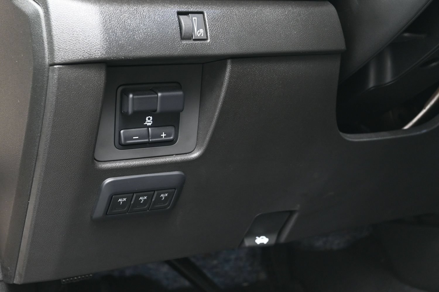 Used 2024 Chevrolet Colorado Trail Boss w/ Advanced Trailering Package AWD/4WD image 23