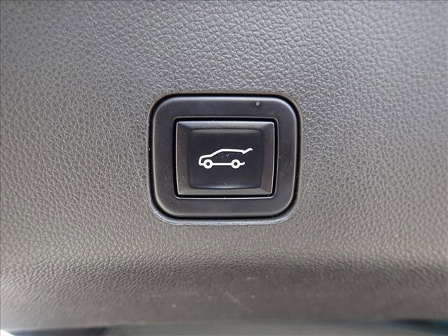 Used 2021 Chevrolet Tahoe RST w/ Luxury Package AWD/4WD image 9