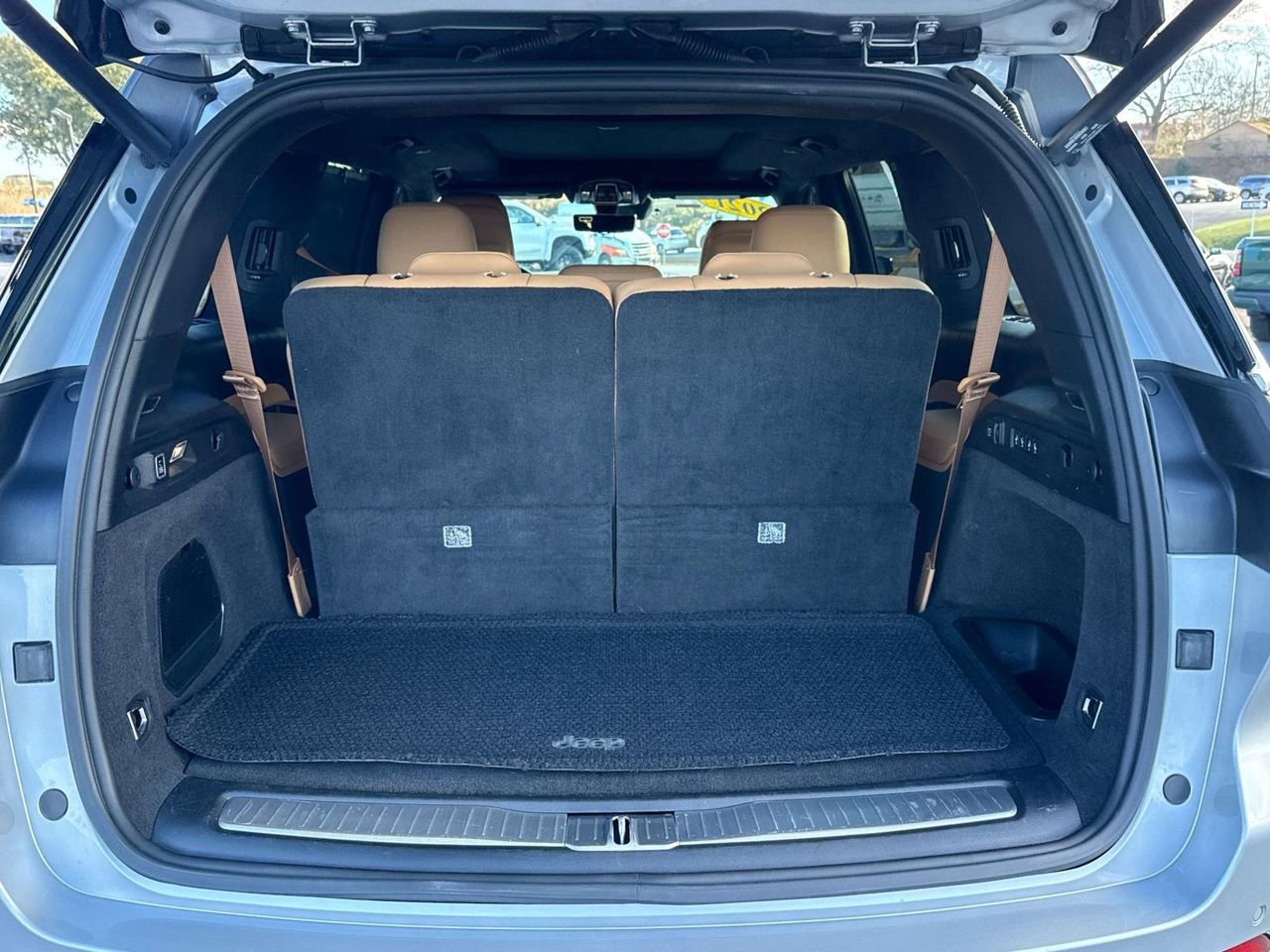 Used 2021 Jeep Grand Cherokee L Summit image 30