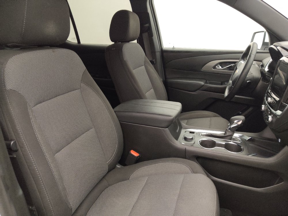 Used 2023 Chevrolet Traverse LT FWD image 21