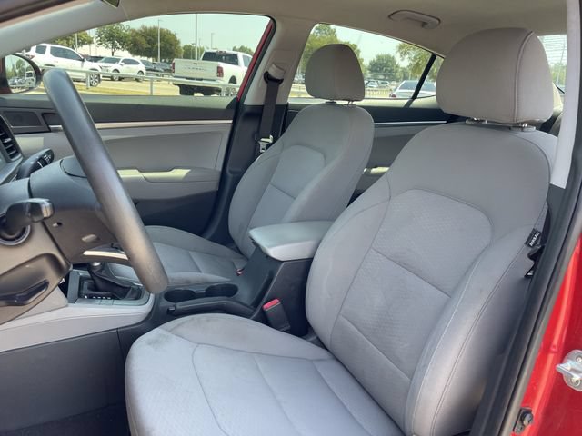 Used 2020 Hyundai Elantra SE FWD image 23