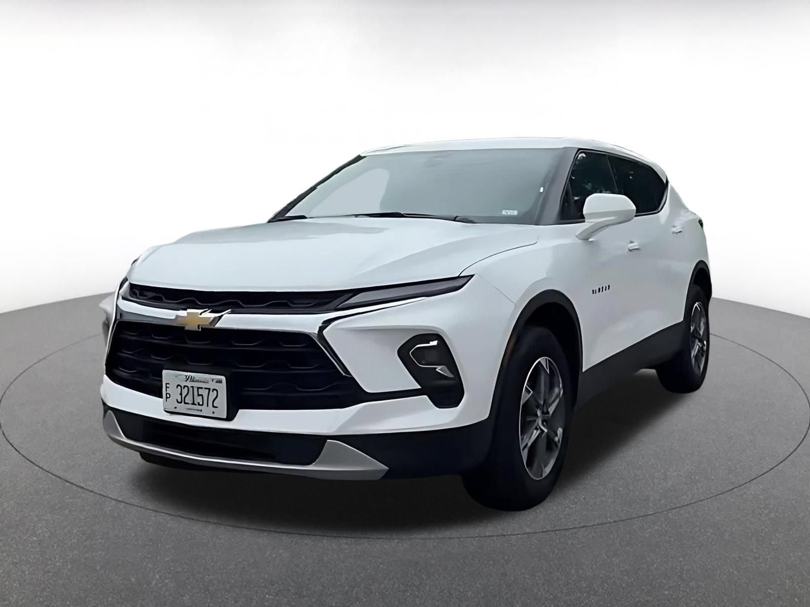 Used 2025 Chevrolet Blazer LT FWD image 6