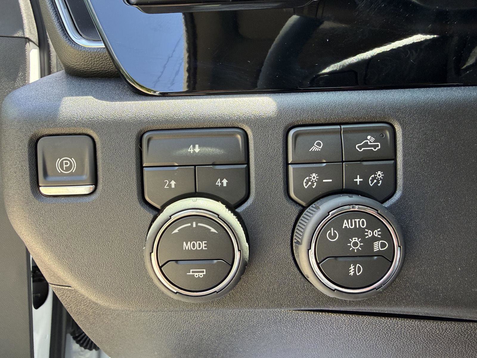 New 2026 Chevrolet Silverado 2500 LT w/ Safety Package AWD/4WD image 13