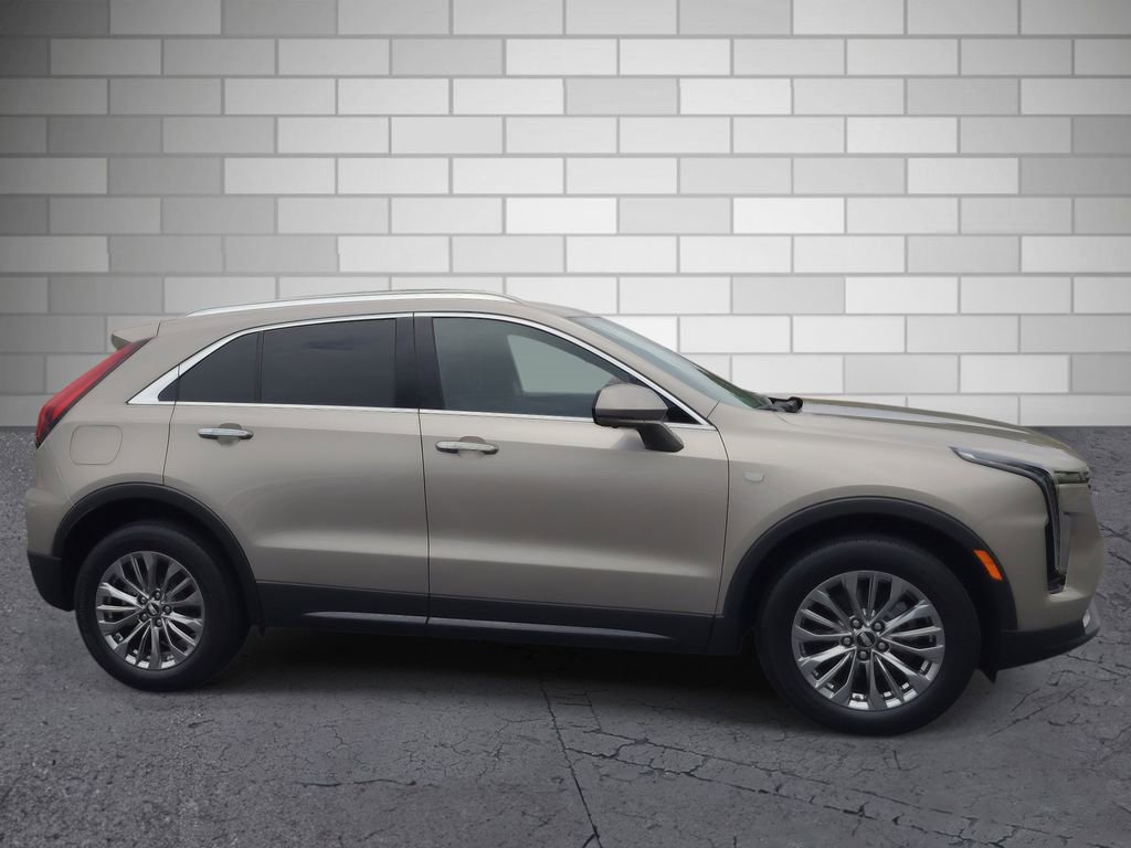 Certified 2025 Cadillac XT4 Premium Luxury FWD image 6