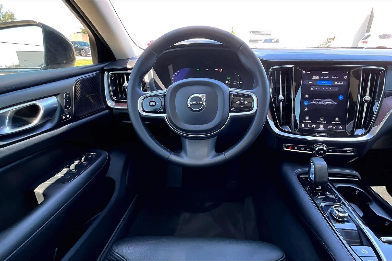 Used 2024 Volvo S60 T8 Ultimate AWD/4WD image 6