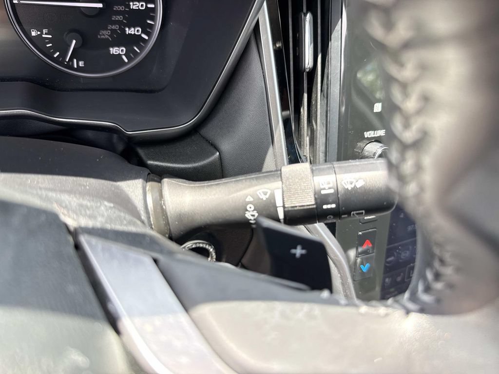 Used 2023 Subaru Outback Touring XT AWD/4WD image 40