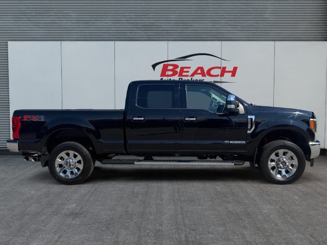 Used 2017 Ford F250 Lariat w/ Lariat Ultimate Package AWD/4WD image 9