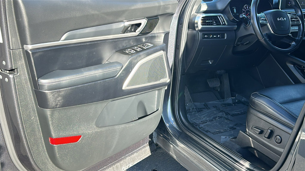 Used 2022 Kia Telluride S image 23
