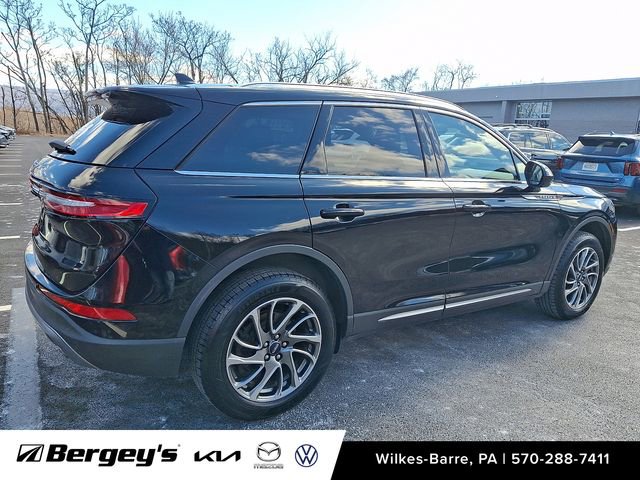Used 2022 Lincoln Corsair AWD w/ Equipment Group 101A image 5