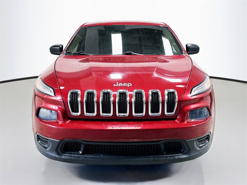 Used 2014 Jeep Cherokee Sport image 4