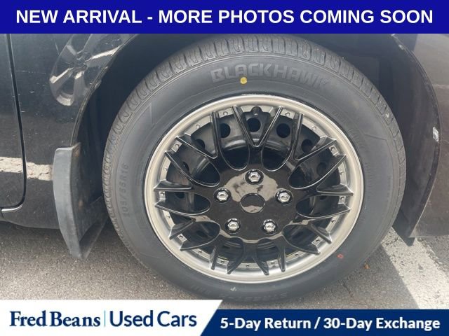 Used 2018 Toyota Corolla LE FWD image 14