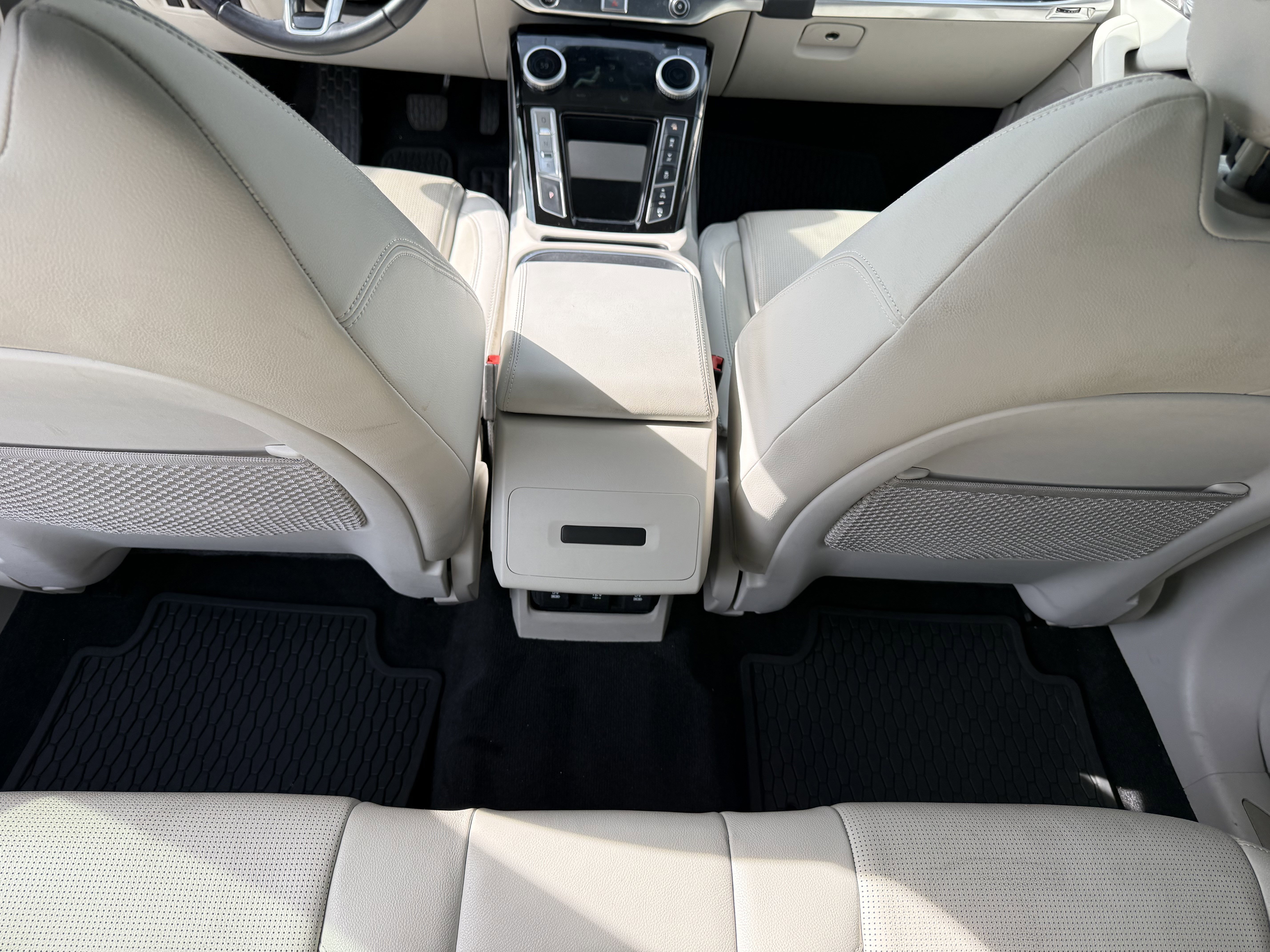 Used 2020 Jaguar I-PACE S image 21