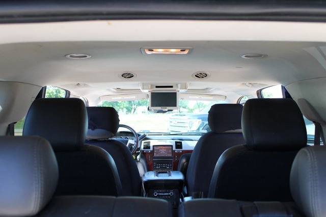 Used 2014 Cadillac Escalade Premium RWD image 9