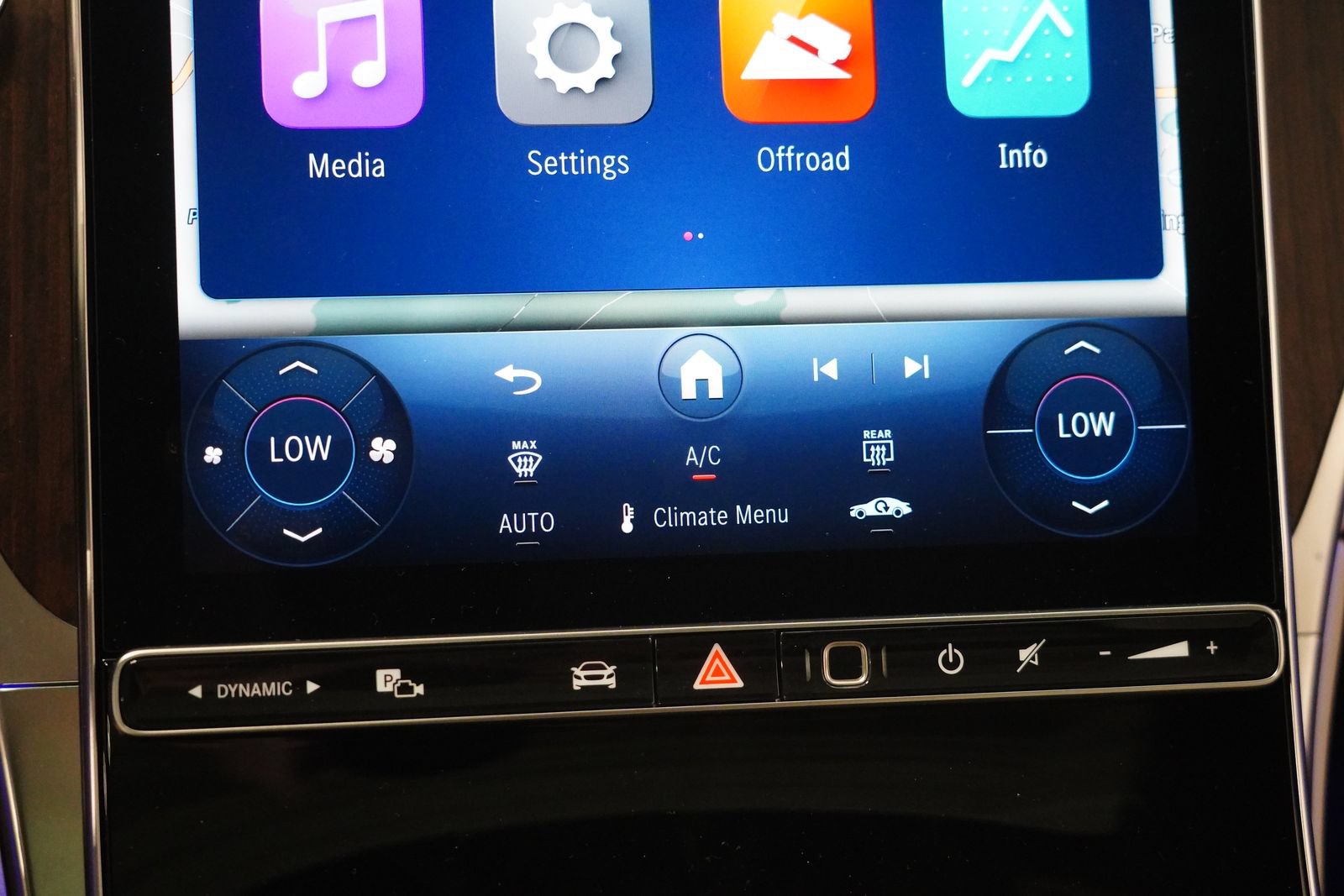 Certified 2026 Mercedes-Benz GLC 300 4MATIC image 25