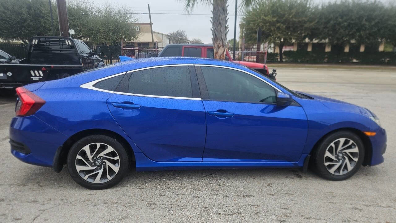 Used 2018 Honda Civic EX image 2