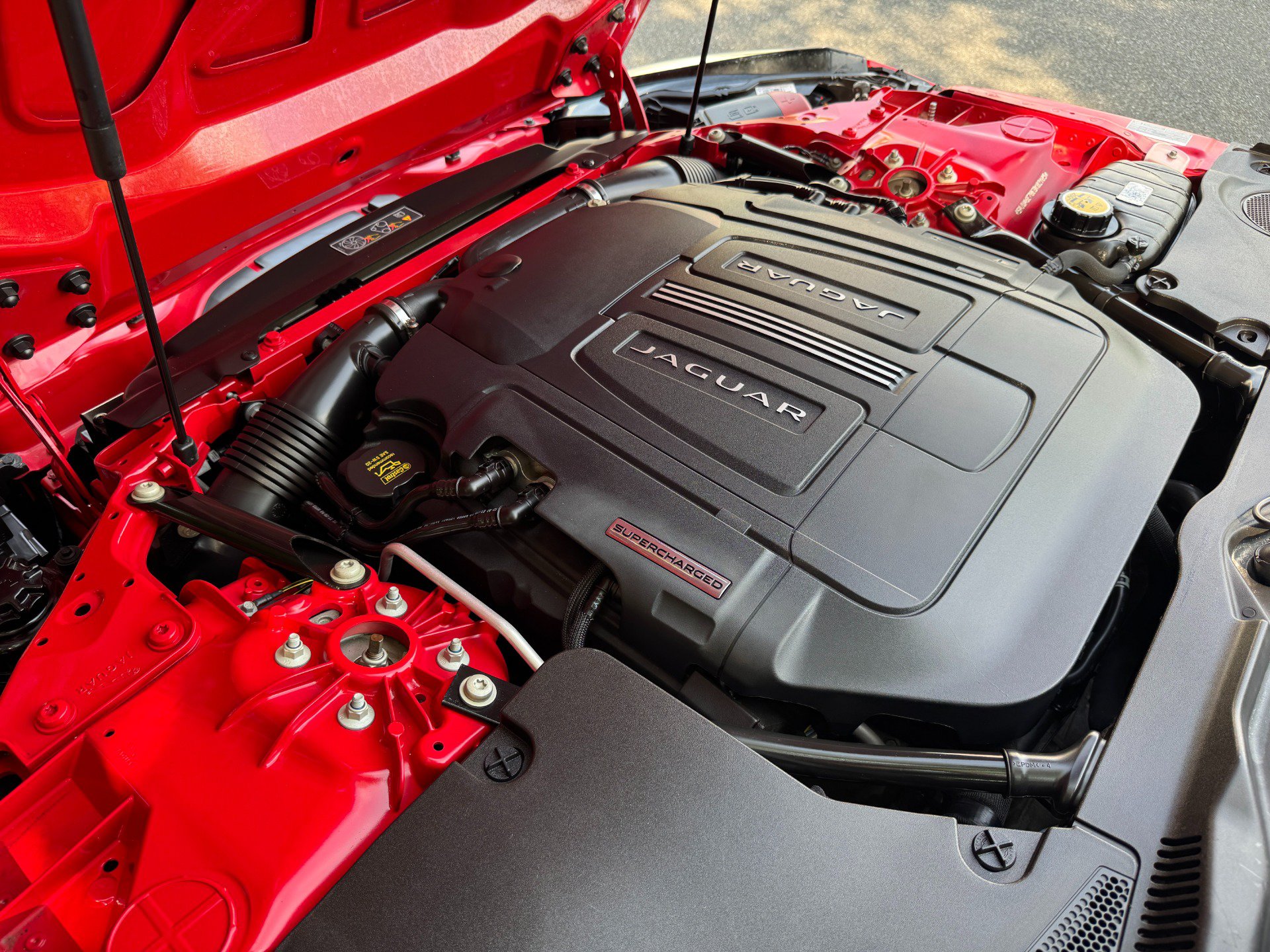 Used 2014 Jaguar F-TYPE Convertible RWD image 57
