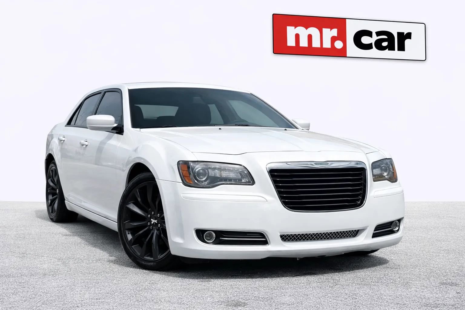 Used 2014 Chrysler 300 S image 1