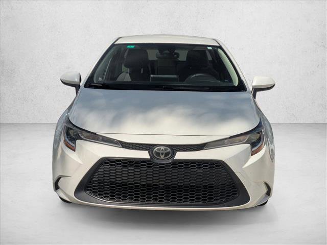 Used 2021 Toyota Corolla LE image 2