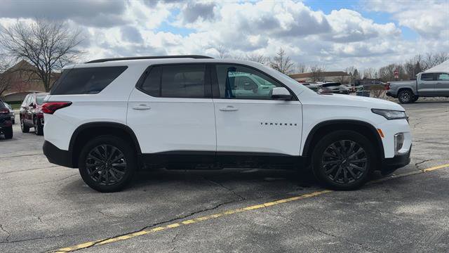 Used 2023 Chevrolet Traverse RS w/ LPO, Floor Liner Package image 9