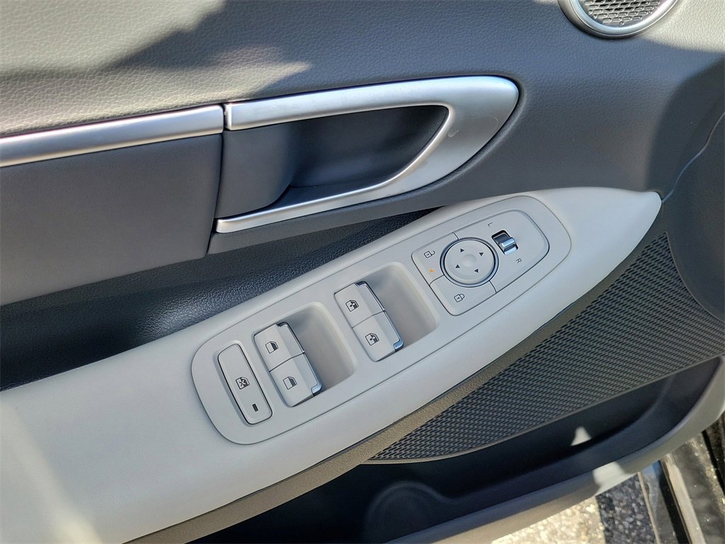 New 2025 Hyundai Sonata SEL image 7
