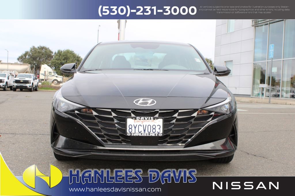 Used 2022 Hyundai Elantra SEL w/ Convenience + Premium Package image 4
