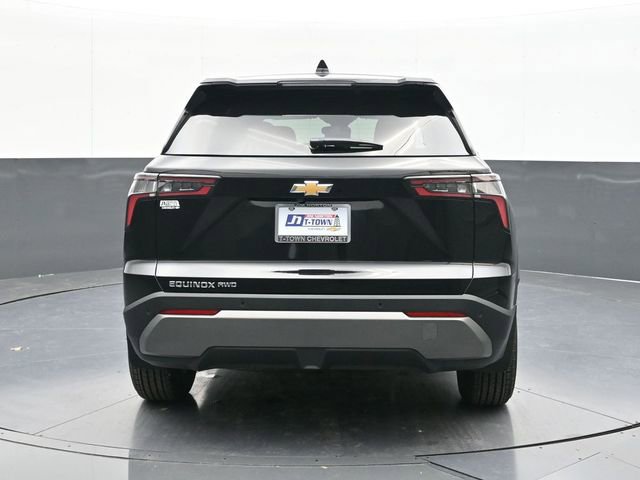 New 2026 Chevrolet Equinox LT w/ Convenience Package II AWD/4WD image 12