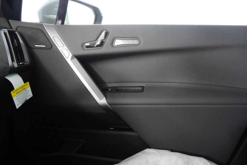 New 2026 BMW iX xDrive45 image 23