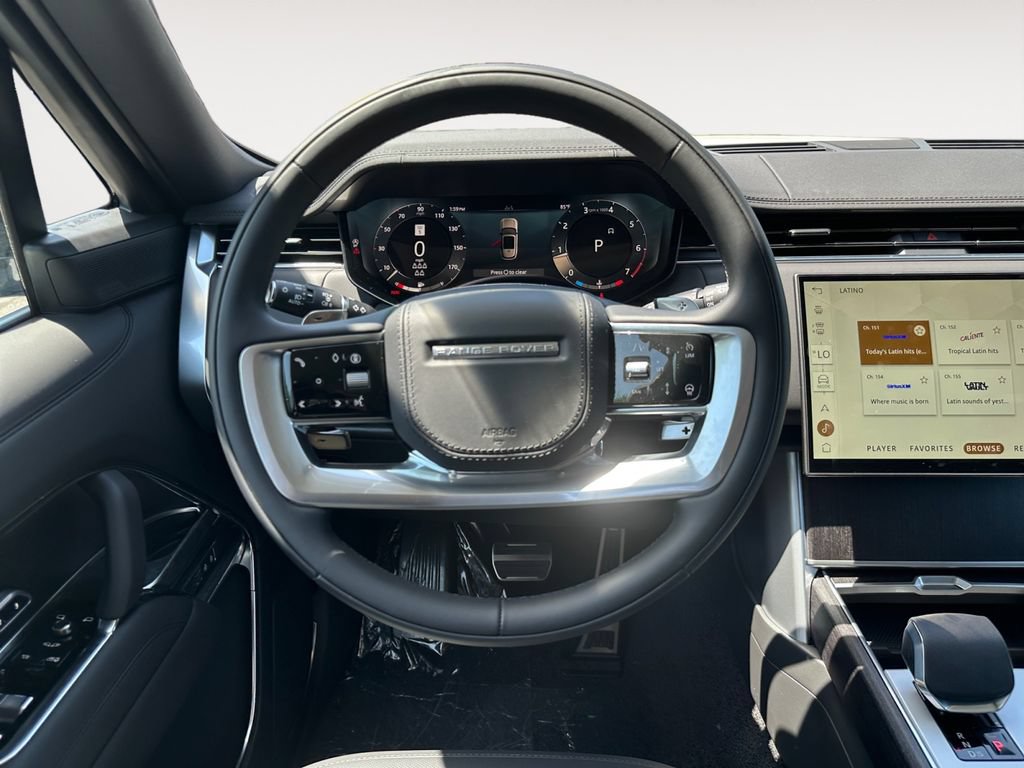 New 2026 Land Rover Range Rover Long Wheelbase SE AWD/4WD image 12
