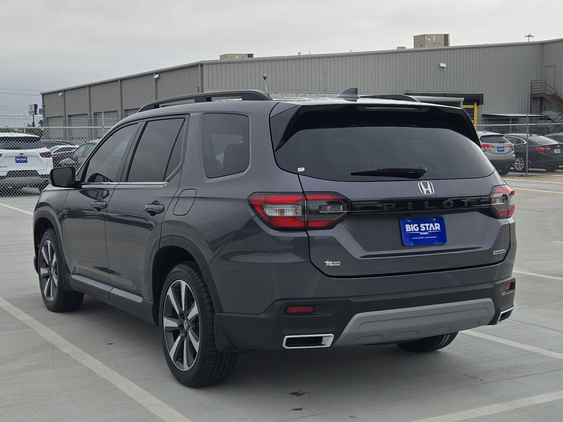 Certified 2023 Honda Pilot Touring image 6