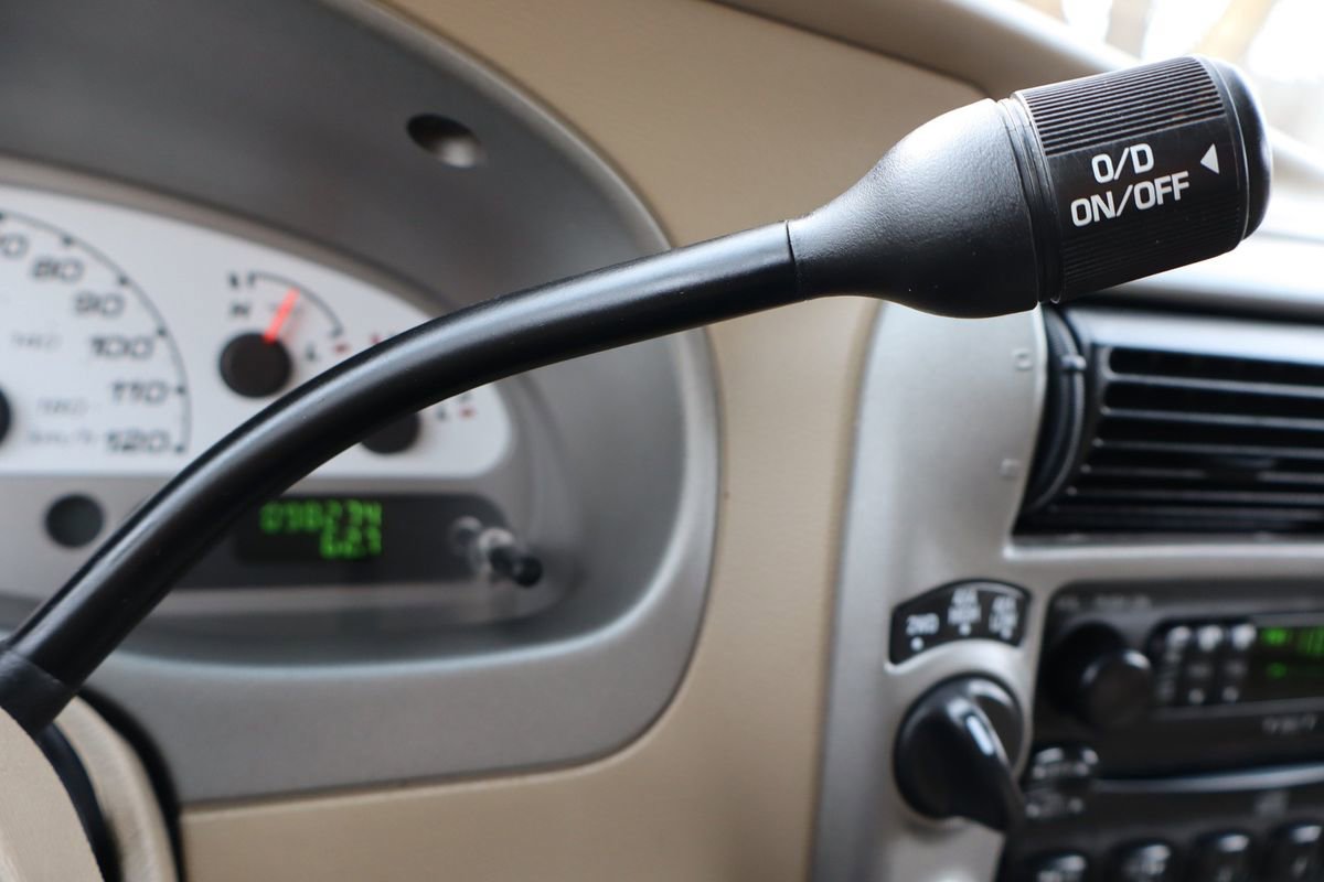 Used 2004 Ford Explorer Sport Trac XLT image 33