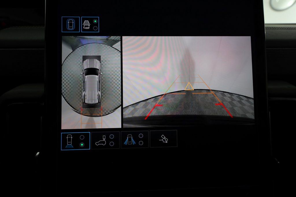 Used 2025 GMC Yukon AT4 Ultimate image 30