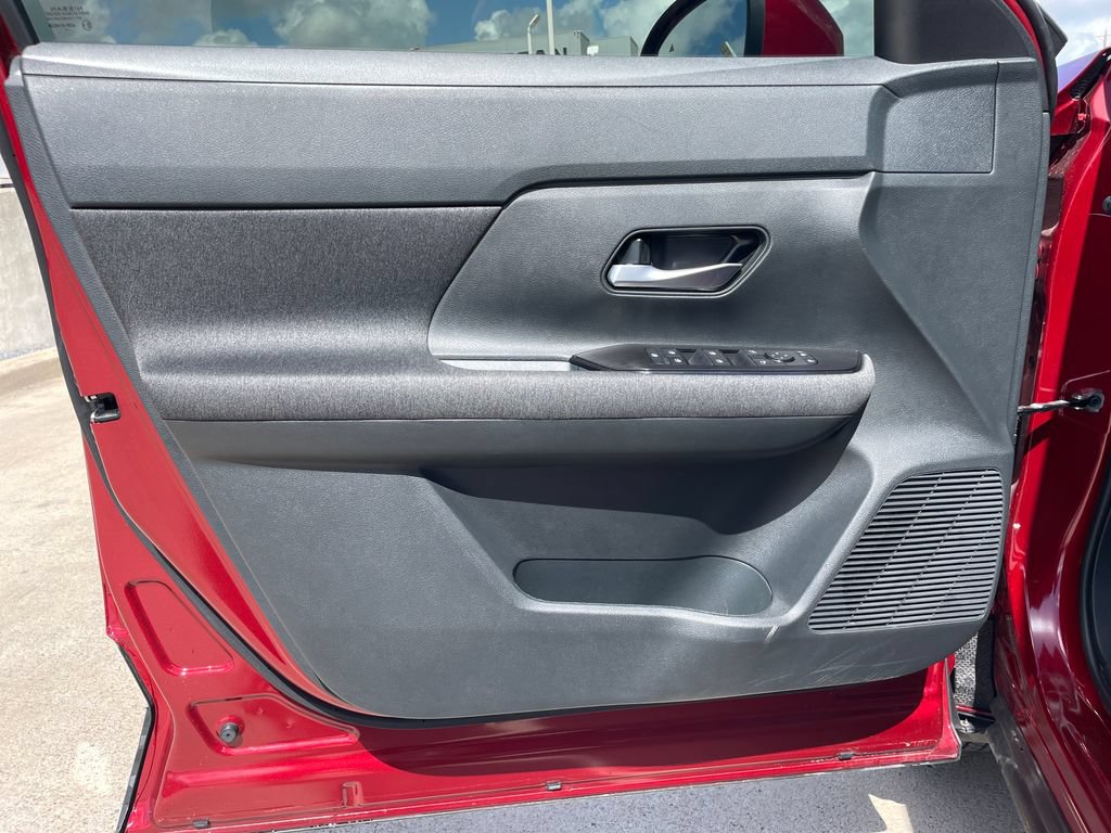 Certified 2025 Nissan Kicks SV FWD image 10