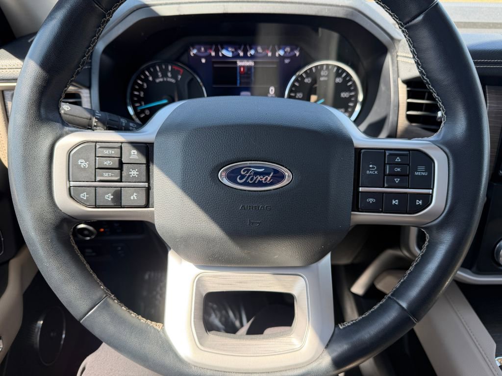 Used 2024 Ford Expedition Limited image 27