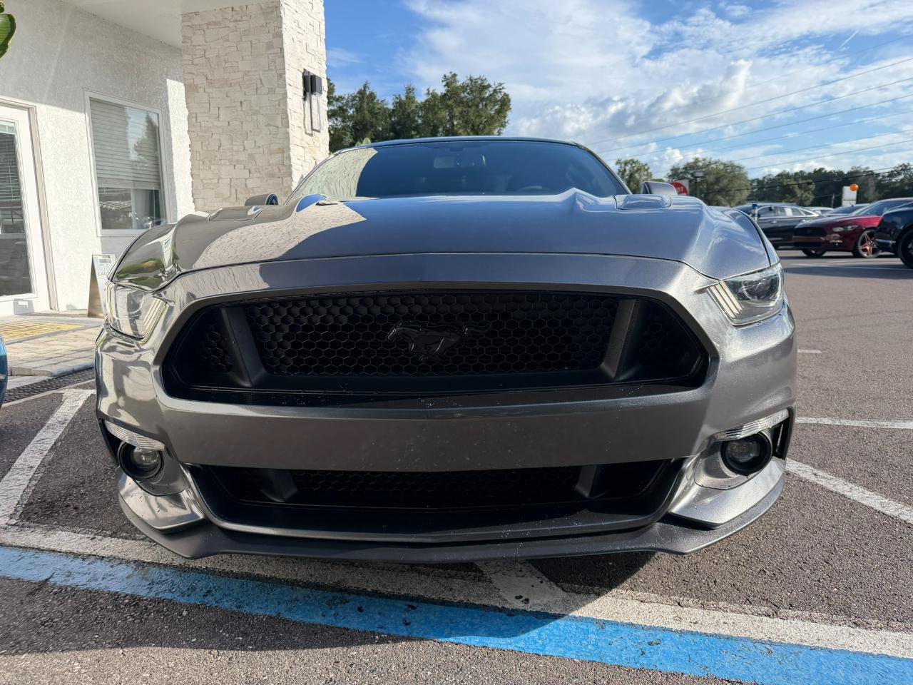 Used 2017 Ford Mustang GT w/ Black Accent Package RWD image 4