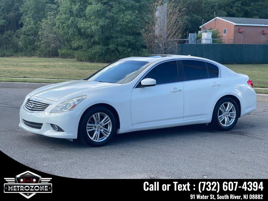 Used 2013 INFINITI G37 Journey w/ Premium Pkg image 3